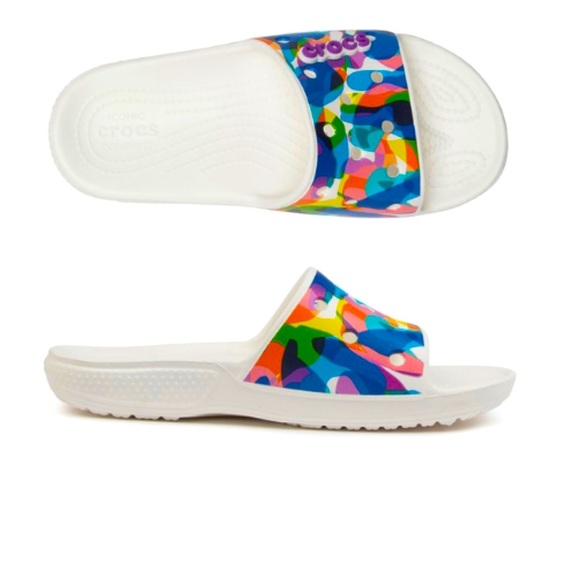 NEW ClassicCrocs - Picture 1 of 3